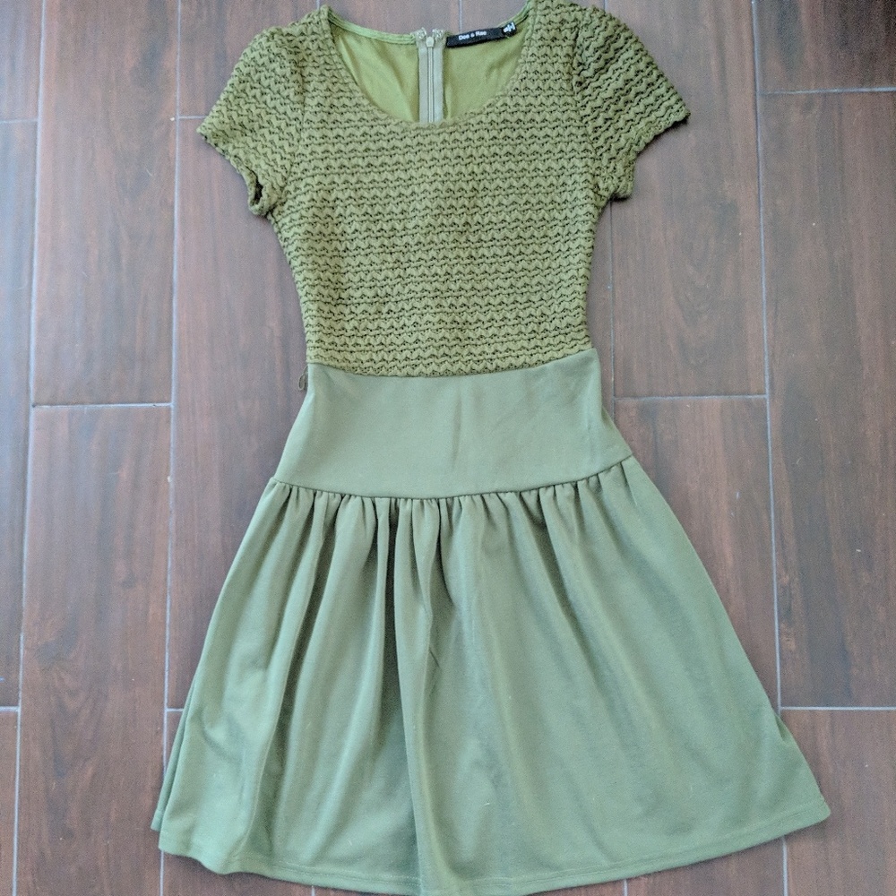 Doe and Rae green dress
